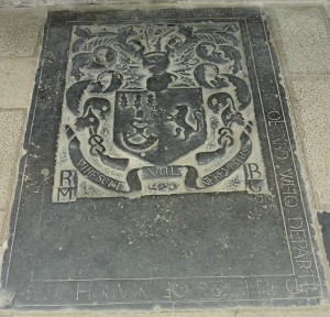 Post 20 (a) Robert Burnet Grave Slab St Mary's Chapel DSCN0364